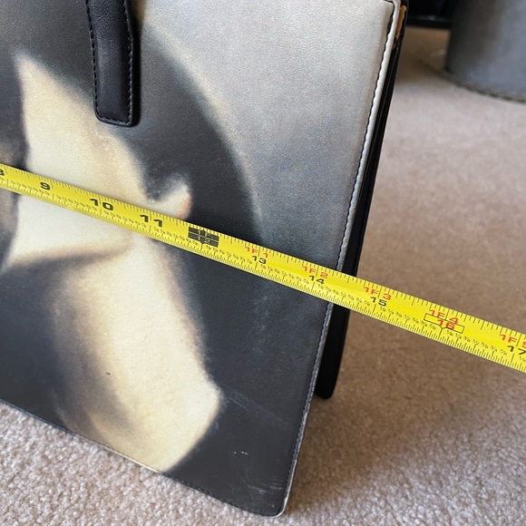 Purse - Picture 2 of 3